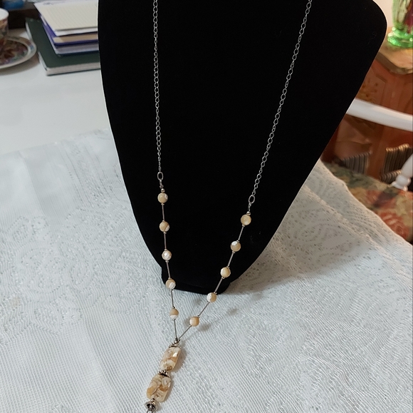 Long necklace Amber and white colors - Picture 7 of 10